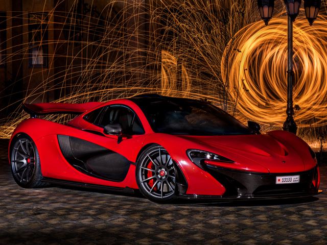 Что такого особенного в этом ярко-красном McLaren P1